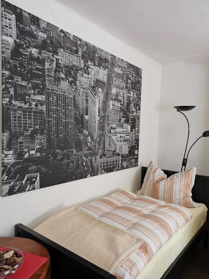70Qm 3-Zimmer Apartment Am Tauernradweg In Hallein Bei Salzburg, Nahe Berchtesgaden, Rossfeld, Kehlsteinhaus, Obersalzberg, Watzmann, Schoenau Am Koenigsee, Bad Vigaun, Schloss Hellbrunn, Burg Hohen Salzburg, Burg Hohen Werfen # Beherbergungsbetrieb Exterior photo